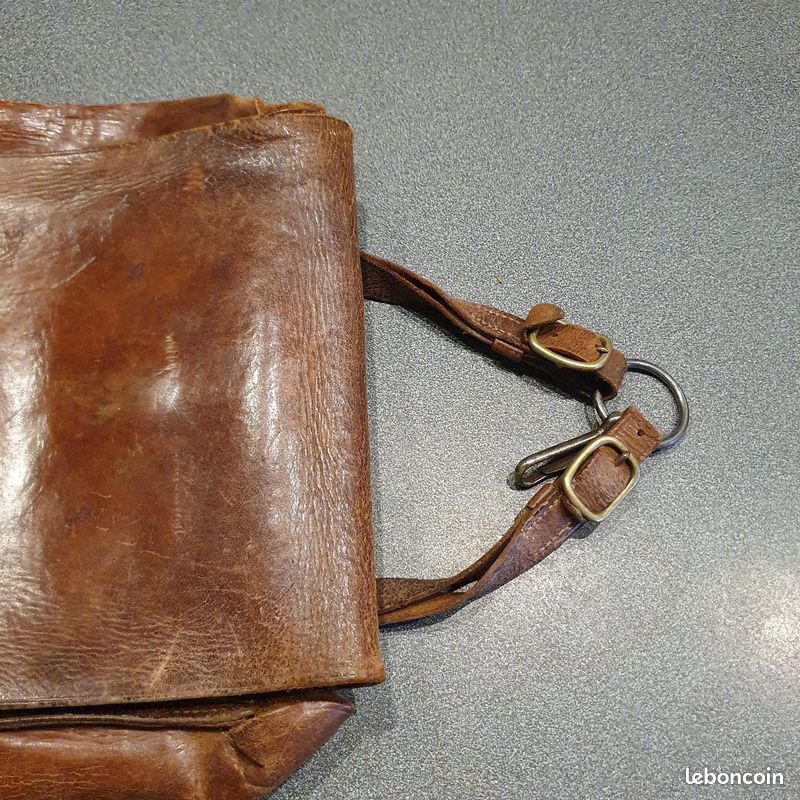 Sacoche de selle en cuir pour cheval - Durable et personnalisable
