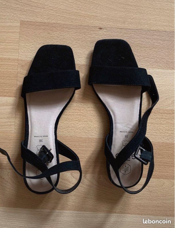 Sandales noirs (image 3)