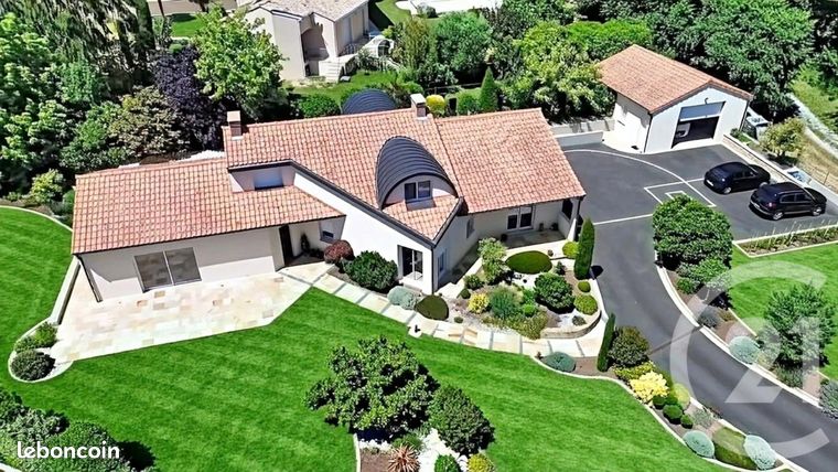 Maison 8 pièces 208 m²