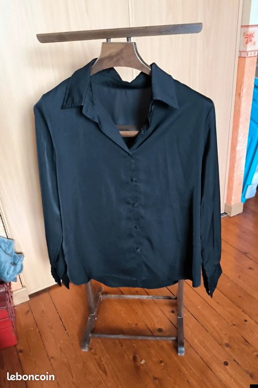 Chemise noire (image 1)