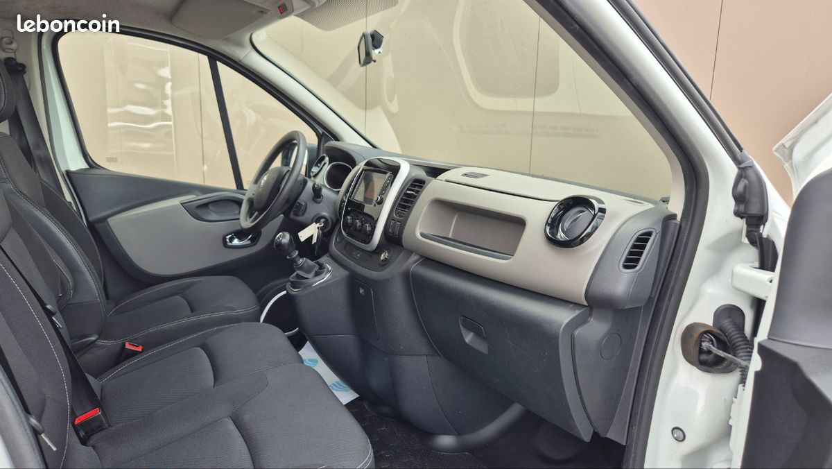 Renault Trafic L1H1 1000kg 1.6 DCi 125cv Energy Grand Confort (image 3)