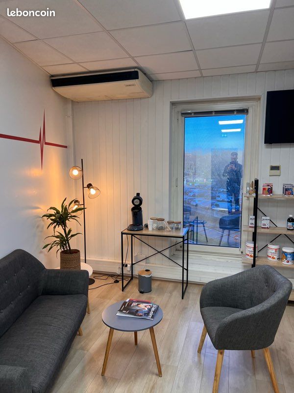 Local commercial 4 pièces 138 m² · à Périgueux · 138 m² · 1 100 €/mois