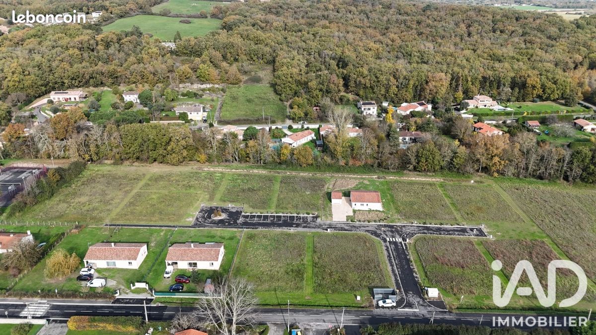 Terrain 893 m² · à Saiguède · 893 m² · 137 000 €
