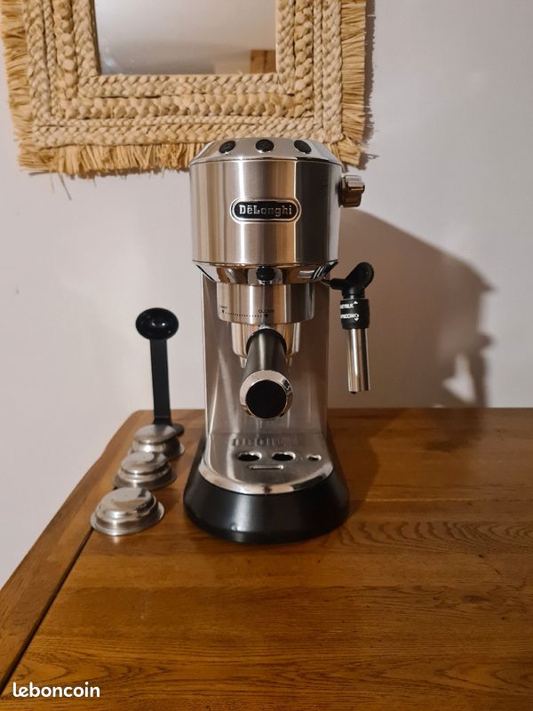 Machine à café Delonghi dedica (image 1)