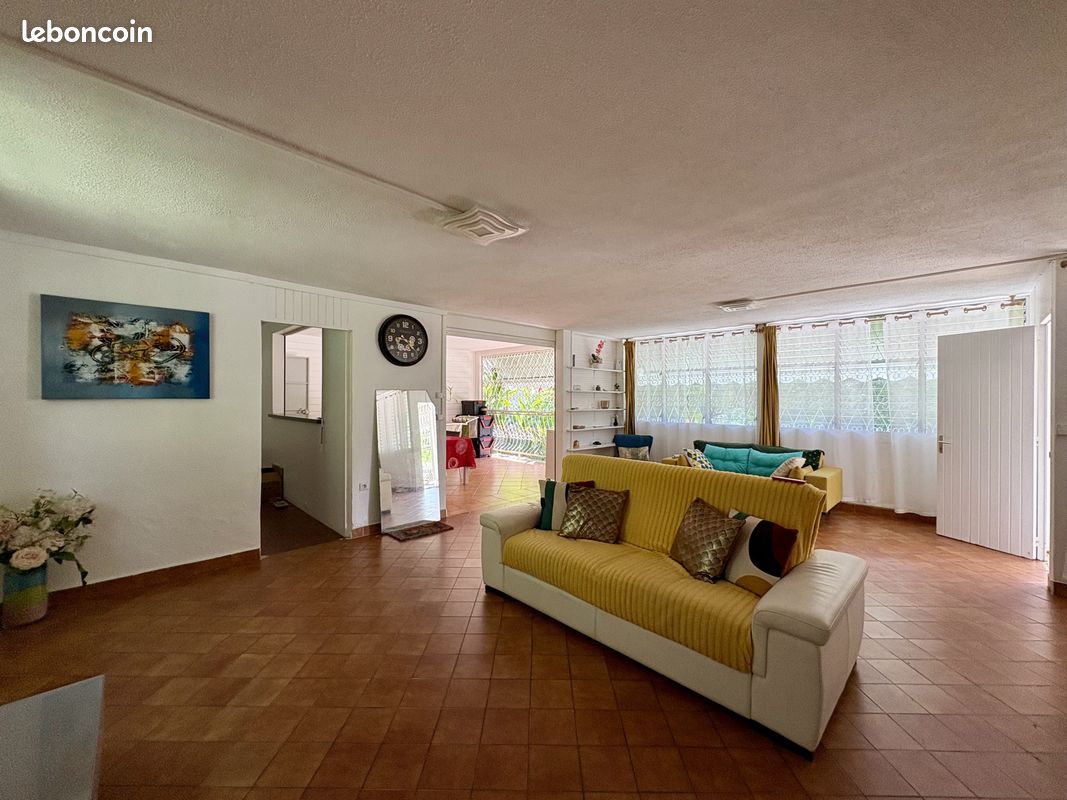 Maison 3 pièces 96 m² · à Petit-Bourg · 96 m² · 1 400 €/mois