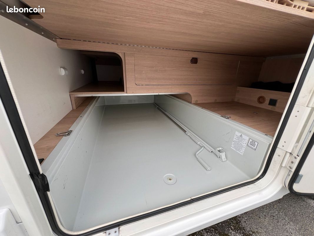 Location camping car 5 places (image 10)