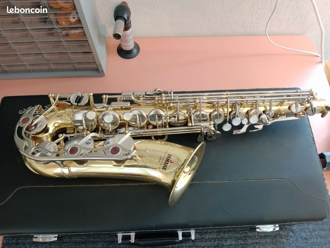 Saxophone alto Yamaha F-32(logo purple) (image 8)