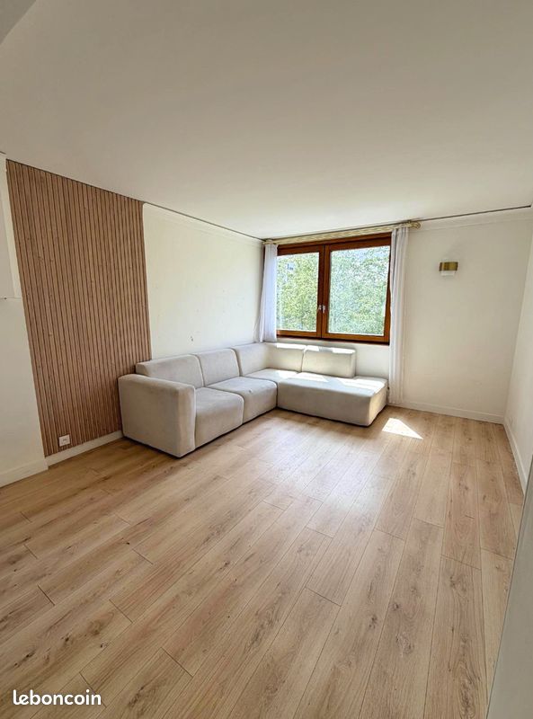 Appartement 3 pièces 57 m² · à Villeneuve-la-Garenne · 57 m² · 170 000 €