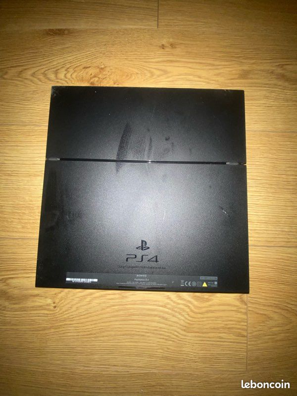 Ps4 + 7 jeux inclus (image 3)