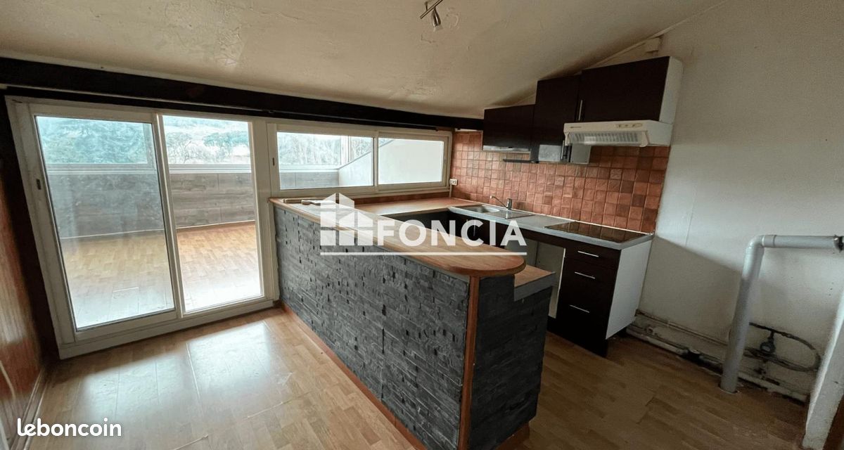 Appartement 3 pièces 77 m² - Sainte-Foy-la-Grande 33220 (image principale 3)