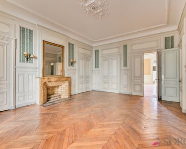 Appartement 1 150 000 € - 243 m²