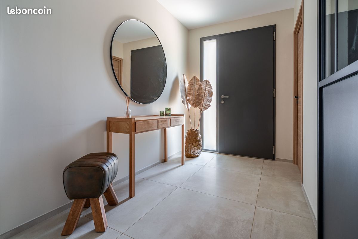 Maison 6 pièces 275 m² · à Alix · 275 m² · 775 000 €