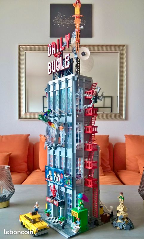 VENDU - Immeuble lego marvel spider man 100% complet 76178 le daily bugle - excellent état (image 5)
