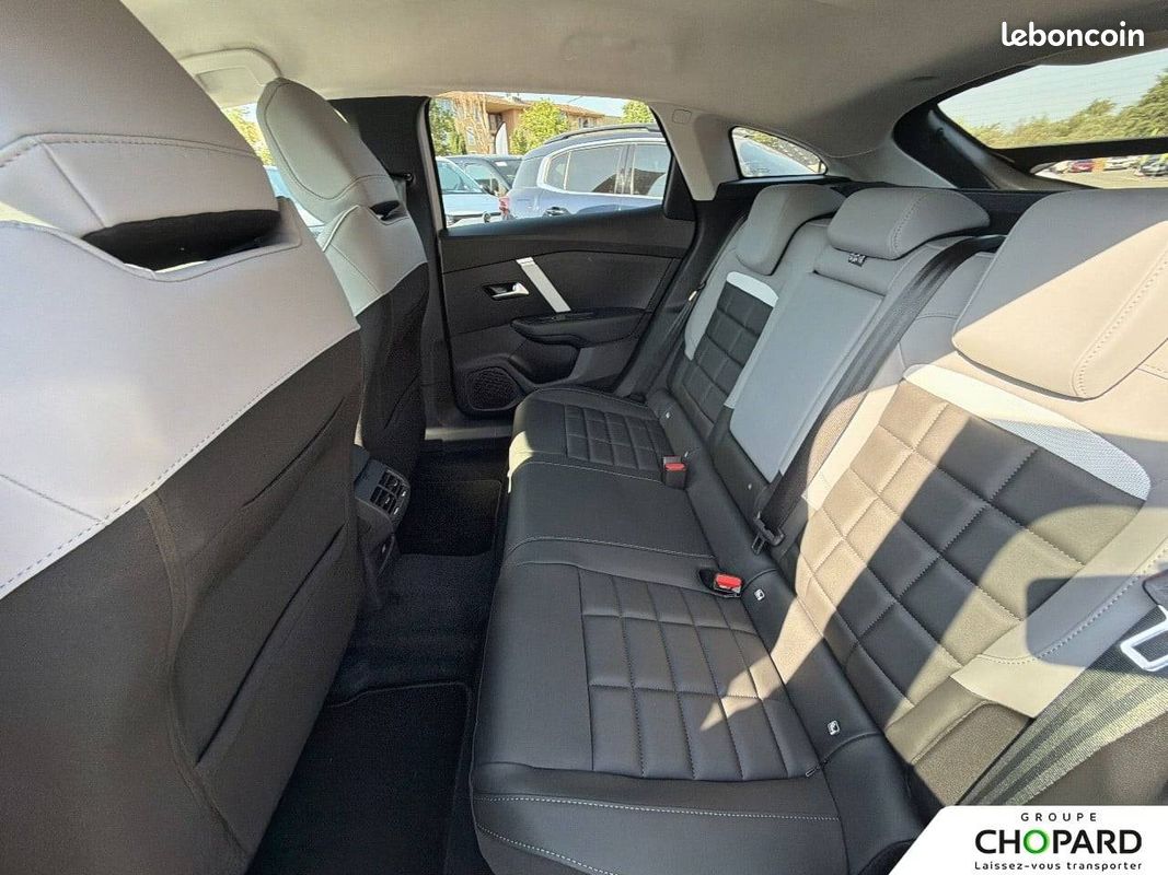 CITROEN C4 Hybride 145 ch e-DCS6 Max (image 18)