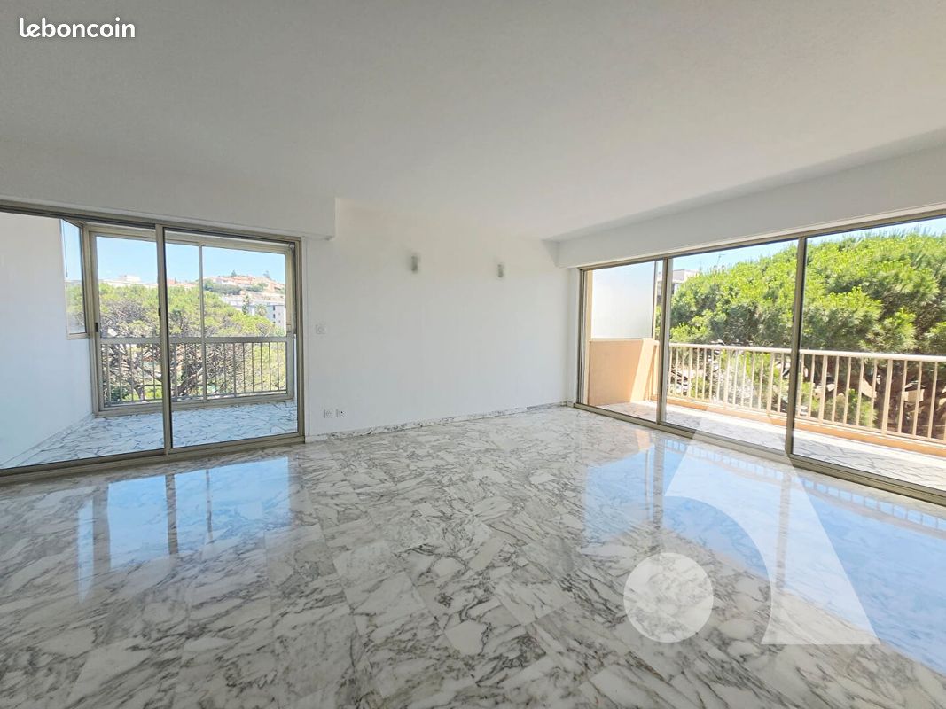 Appartement 4 pièces 105 m² · à Saint-Raphaël · 105 m² · 330 000 €