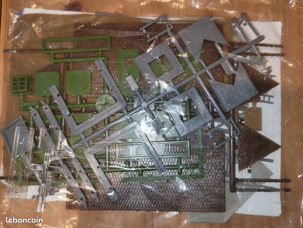Caserne De Pompiers Faller HO – Maquette Ferroviaire à Monter !