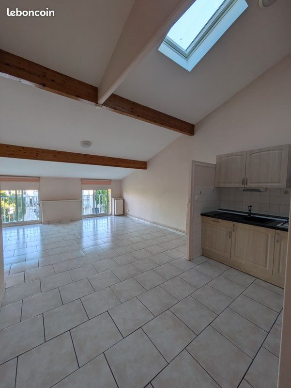 Appartement 2 pièces 47 m² · à Romans-sur-Isère · 47 m² · 570 €