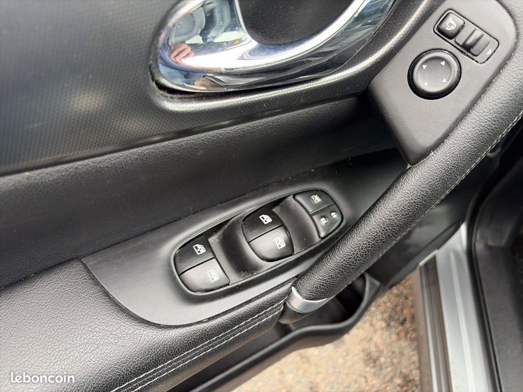 NISSAN QASHQAI 1.2 dig-t 115 tekna xtronic (image 31)