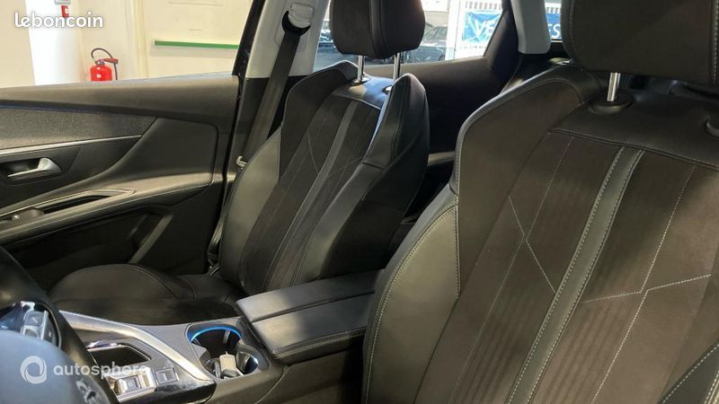 Peugeot 3008 1.5 BlueHDi 130ch E6.c Crossway S&S EAT8 (image 18)