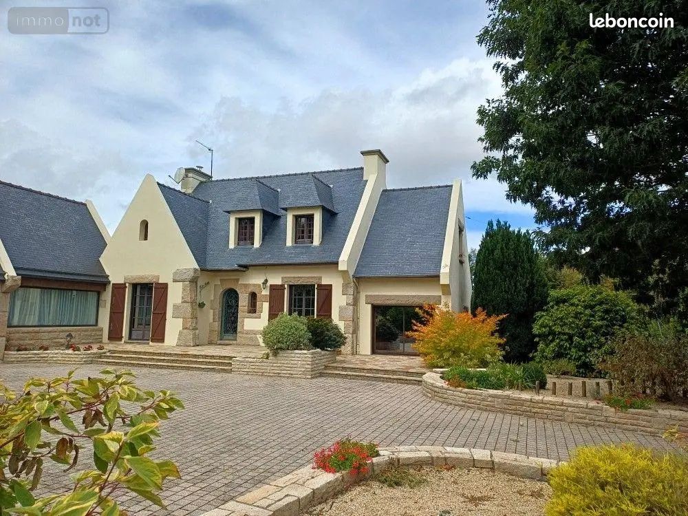 Maison 10 pièces 165 m² · à La Landec · 165 m² · 394 820 €
