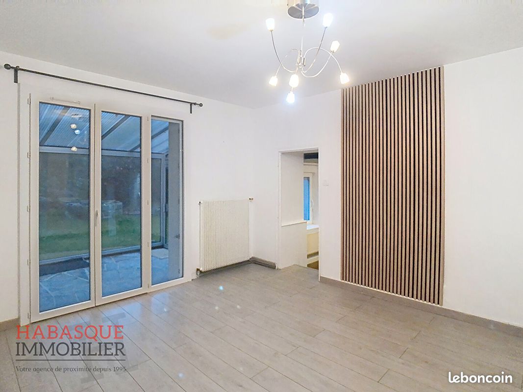 Maison 4 pièces 76 m² · à Plouvorn · 76 m² · 750 €