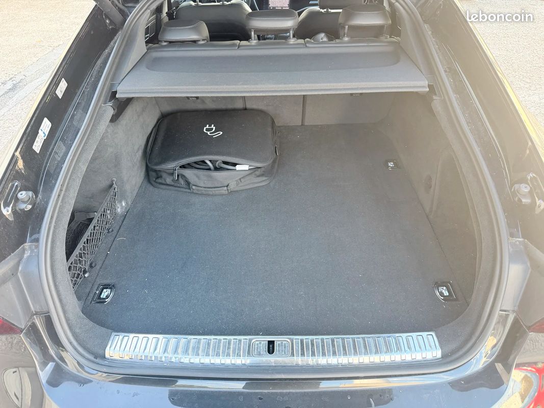 AUDI A7 Sportback 55 TFSIe 367ch Stronic BVA7 Quattro Competition / VOLANT CARBON LED & PACK CARBON / CIEL ETOILÉ (image 19)