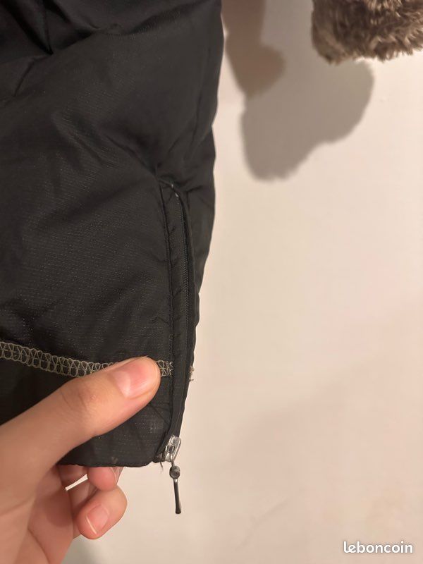 Doudoune Jacket avec Fourrure de Platinium taille S (image 4)