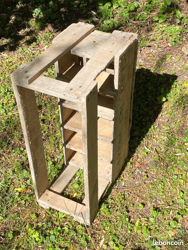 Casier à bouteilles ancien (image 2)