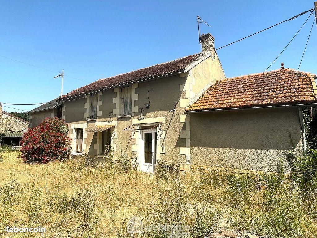 Maison 3 pièces 90 m² · à Nueil-sous-Faye · 90 m² · 99 400 €