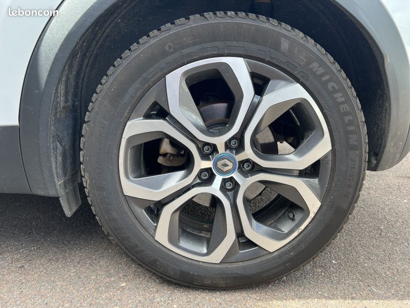 Renault CAPTUR II 1.6 E-TECH PLUG-IN 160CH INTENS (image 9)