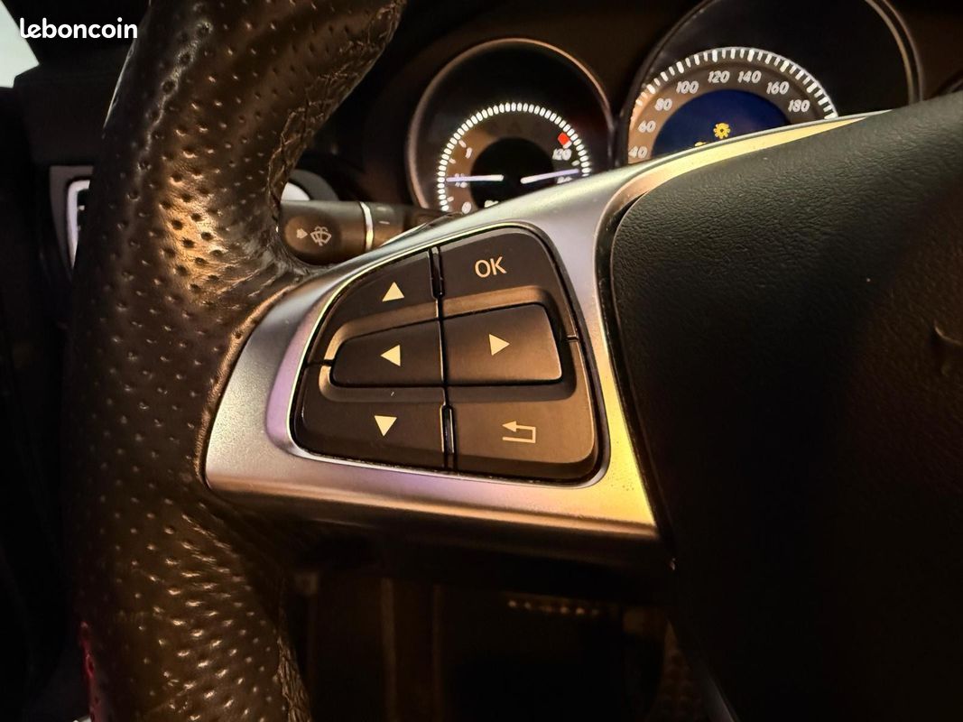 MERCEDES CLASSE CLS COUPE AMG 350d 260ch V6 3.0L 4MATIC BVA9 ANALOG CLOCK (image 26)