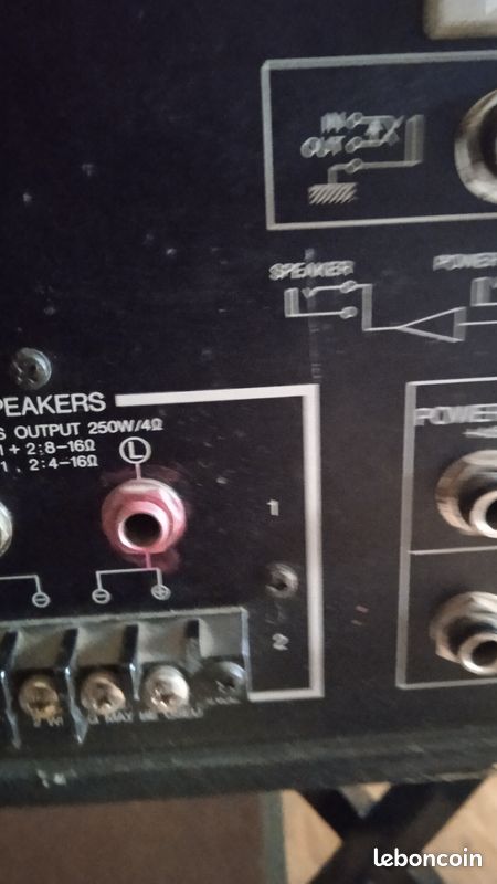 Yamaha Table de mixage vintage EMX200 Analogique (image 9)
