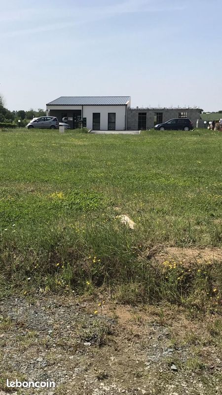 Terrain à bâtir de 733 m2 au prix de 25655 à MOUILLERON-EN-PAREDS (85) · à Mouilleron-Saint-Germain · 25 655 €