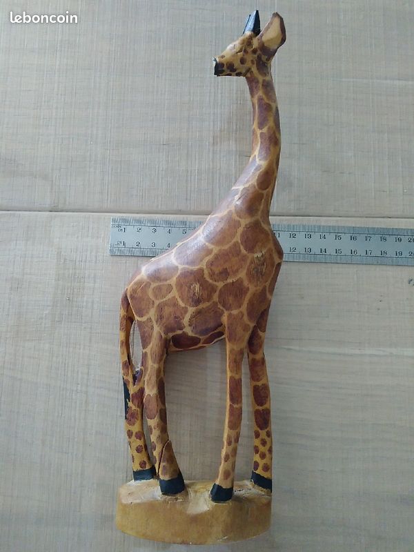 Statuette décorative en bois (image 4)