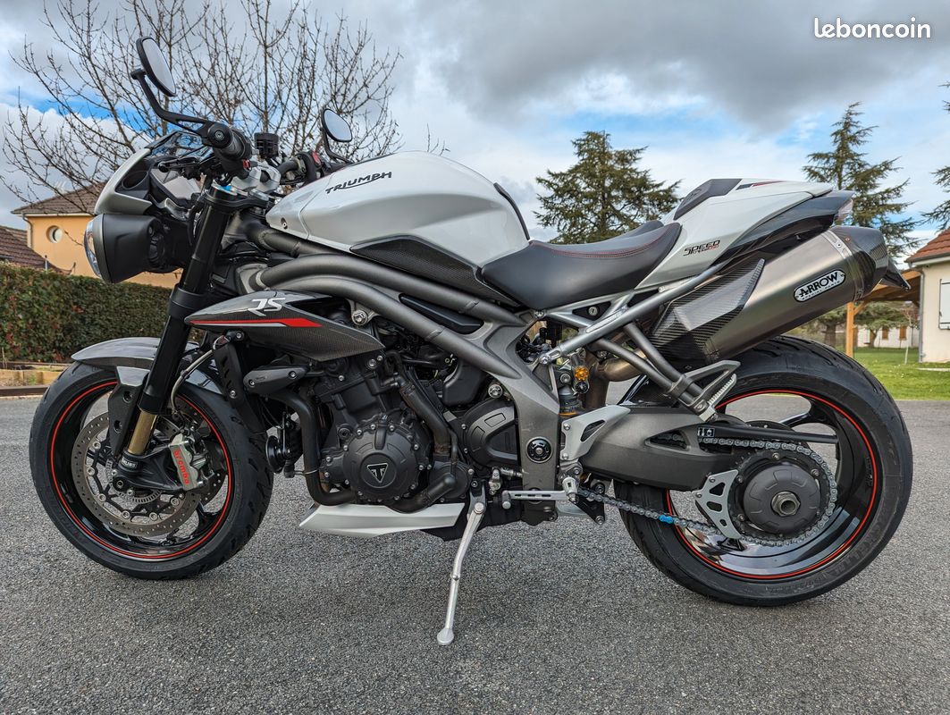 Triumph Speed Triple RS 1050 (2018) (image 3)