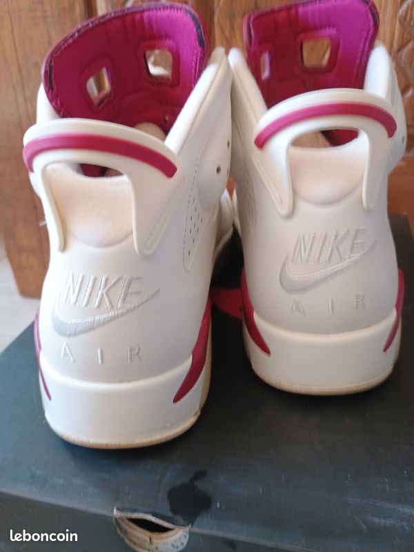 Nike air Jordan 6 Maroon (image 3)