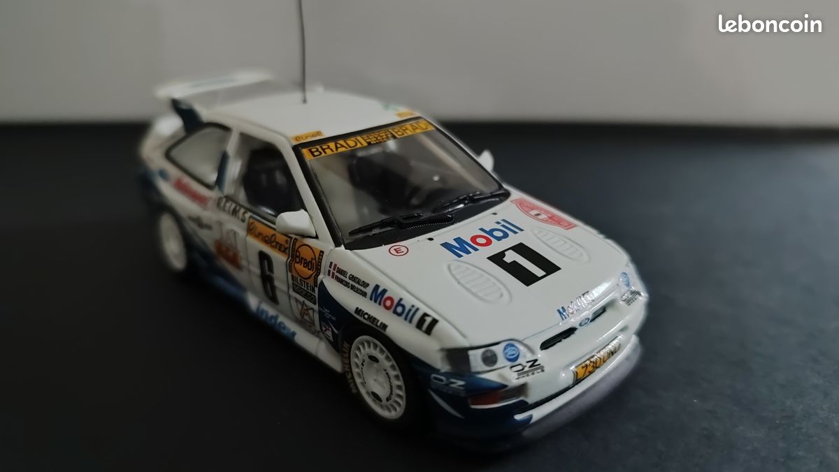 Modèle Réduit Ford Escort FORD ESCORT RS Cosworth Bj 1992 MK5 Modellauto A Sammlung Maßstab 1:18 Ut Models Martini