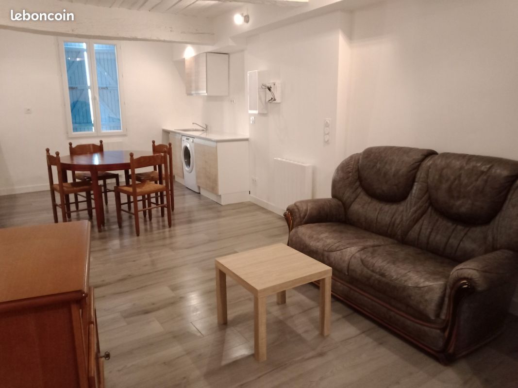 Appartement 2 pièces 40 m² · à Forcalquier · 40 m² · 590 €/mois