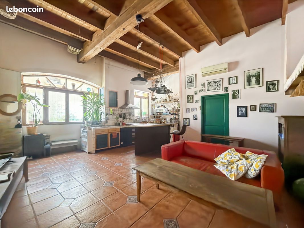 Maison 5 pièces 150 m² · à Montblanc · 150 m² · 192 000 €