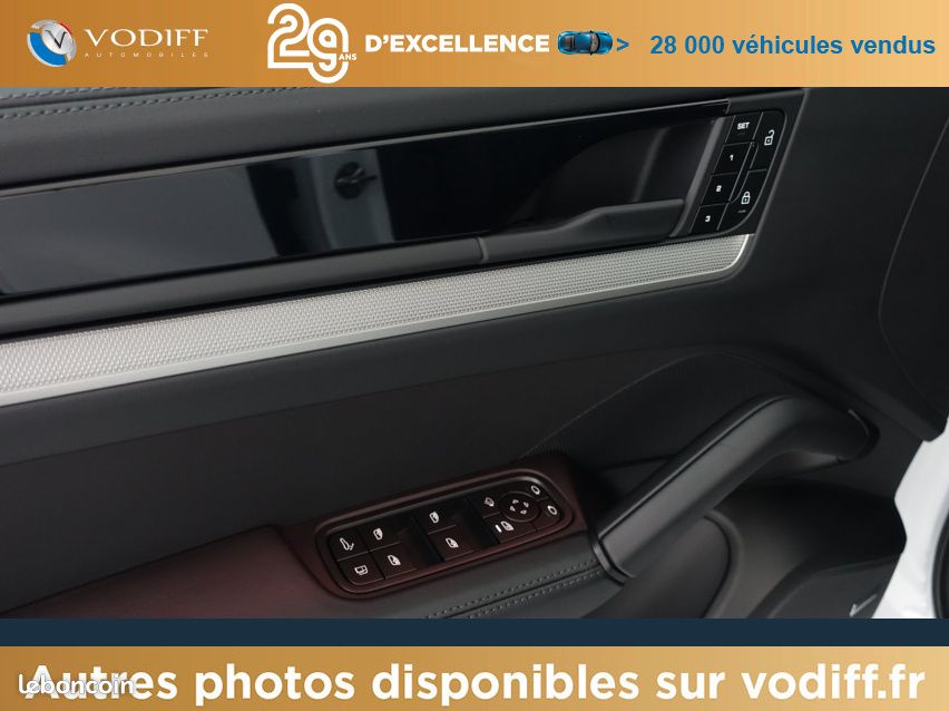 Porsche Cayenne E-HYBRID 470 CV (image 16)