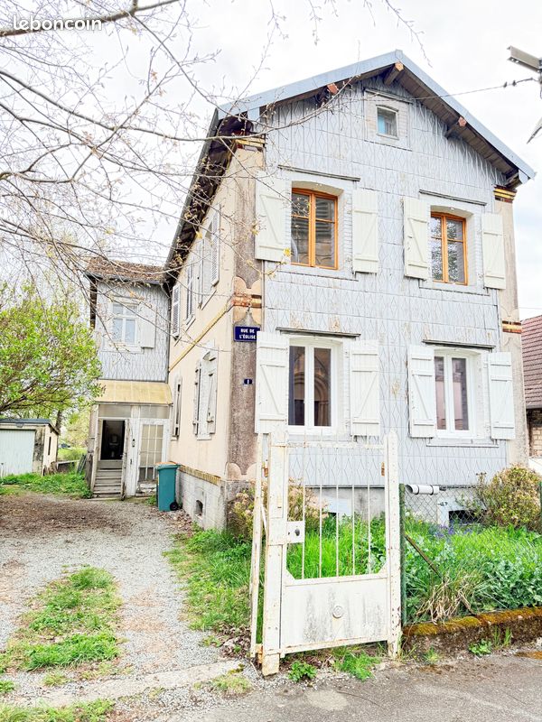 Maison 5 pièces 172 m² · à Montreux-Vieux · 172 m² · 213 000 €