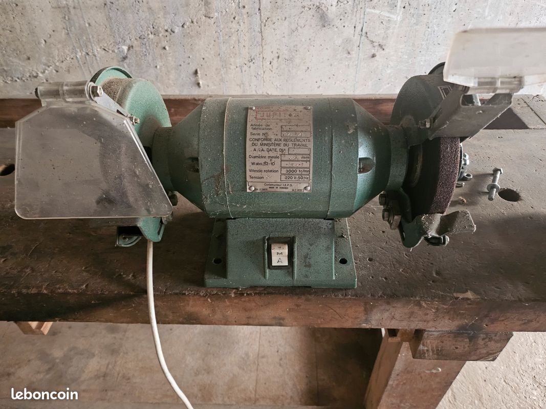 Meuleuse De Banc à Main Vintage - Marque Inconnue MFG Co - Testée Et Fonctionnelle - Occasion