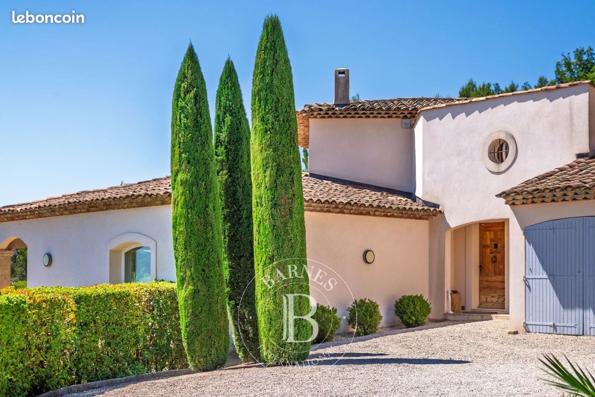 Maison 9 pièces 350 m² · à Seillans · 350 m² · 2 200 000 €