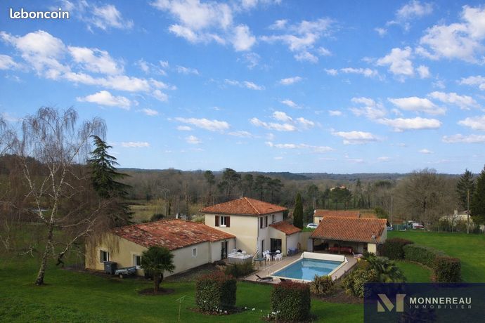 Maison 8 pièces 208 m²