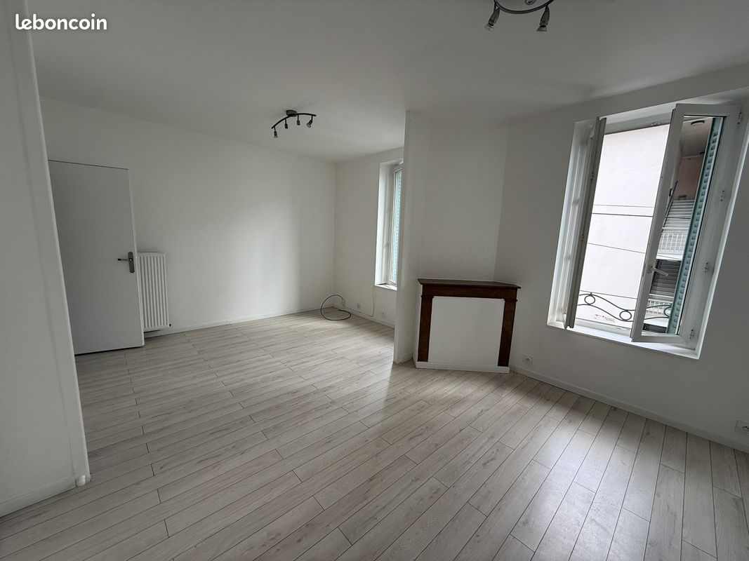 Appartement 4 pièces 108 m² · à Clermont-Ferrand · 108 m² · 870 €