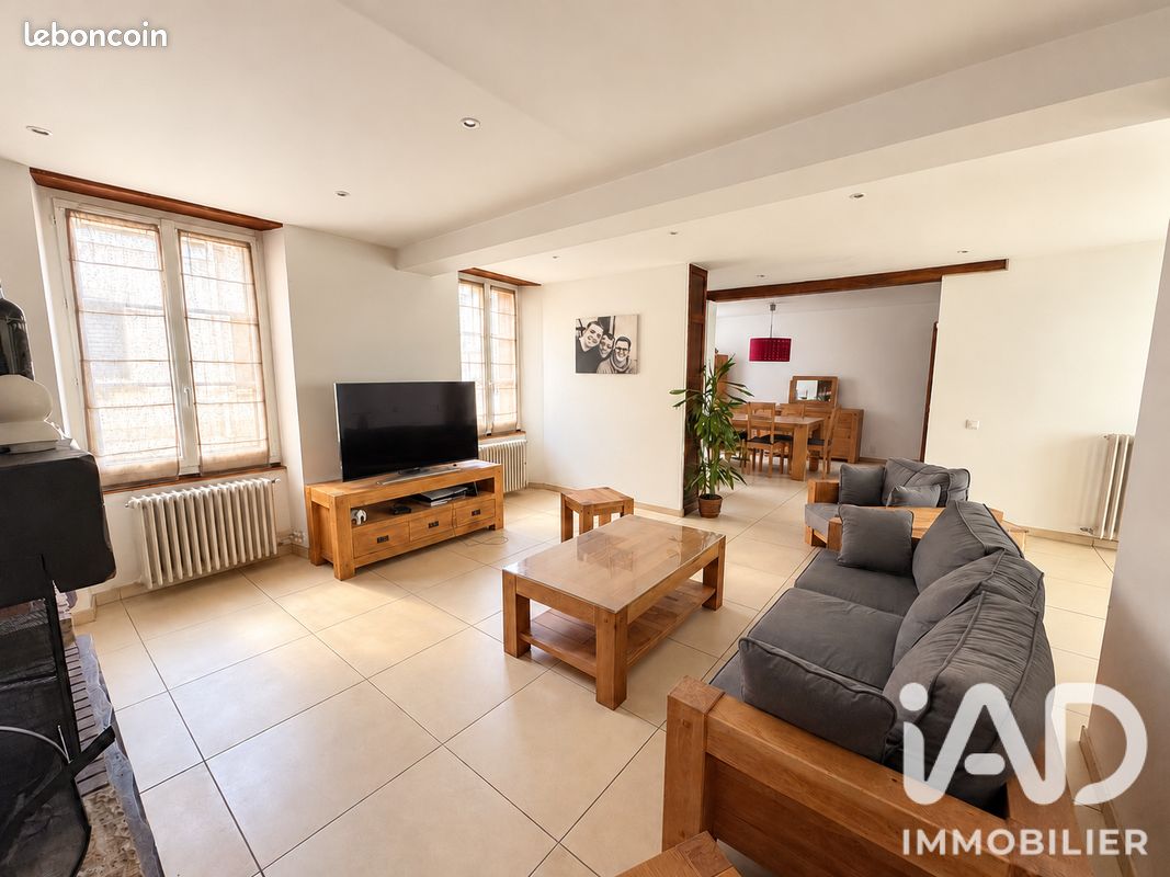 Maison 7 pièces 185 m² · à Luzarches · 185 m² · 399 000 €