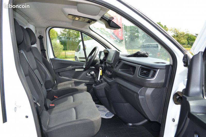 Renault TRAFIC III FG L1H1 2T8 2.0 BLUE DCI 130CH GRAND CONFORT E6E (image 9)