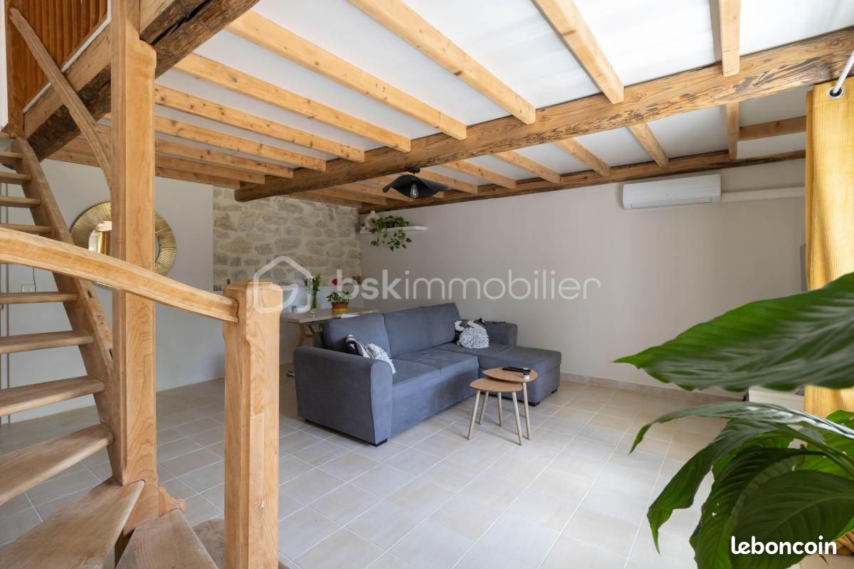 Appartement 3 pièces 82 m² · à Boucoiran-Et-Nozières · 82 m² · 850 €/mois