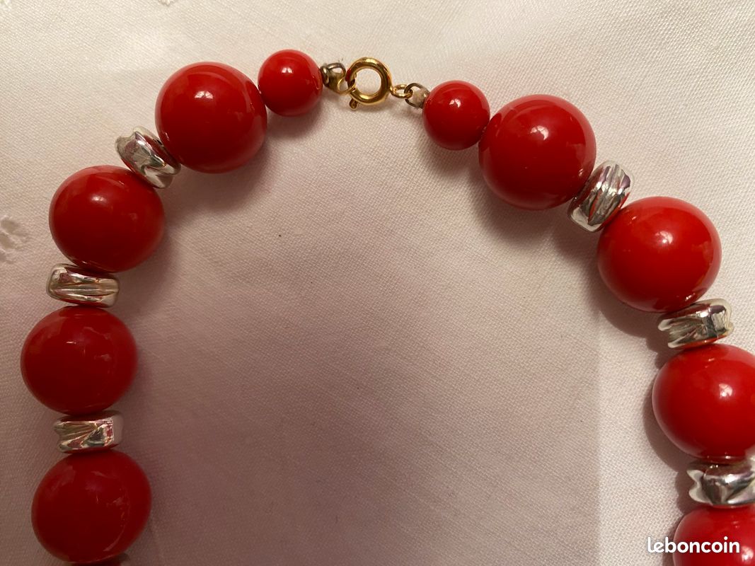 Collier Vintage Fantaisie Rouge Ancien - Occasion - Longueur 3" Environ