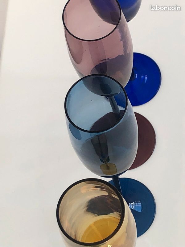 Cinq 5 grands verres couleur (image 6)